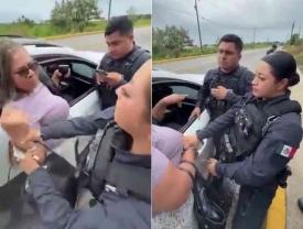 Coatzacoalcos, Ver., 12 de junio de 2026.- Por redes, la joven Alicia Almeida exhibi� el actuar de polic�as estatales contra su madre, una mujer de la tercera edad, a quien intentaron arrestar porque acus� a uno de los elementos de mentir para revisar su camioneta. Los oficiales alegaban que atend�an el reporte por portaci�n de armas de fuego. La mujer termin� en el hospital al sentirse mal.
