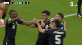 Guadalajara, Jalisco, 18 de junio de 2026.- Luis Romo anot� el �nico gol del triunfo para M�xico pero el portero Ra�l Rangel impidi� el empate con un lance de antolog�a cuando ya derribado, sac� el bal�n de la l�nea de gol y ambos dieron el pase a la selecci�n de M�xico para los juegos de los dieciseisavos en la Ciudad de M�xico.
