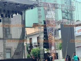 Xalapa, Ver., 16 de julio de 2026.- Las calles Lucio  y Enríquez se cerraron a la circulación pues se alista la Plaza Lerdo para la presentación de La Sonora Santanera como parte del programa “Jueves musicales”, a partir de las 19:00 horas .