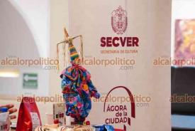 Xalapa, Ver., 16 de julio de 2026.- El alcalde de Xico, Eduardo Pozos Pérez, y la secretaria de Cultura, Xóchitl Molina, presentaron el programa de las fiestas patronales en honor a Santa María Magdalena, del 18 al 31 de julio.
