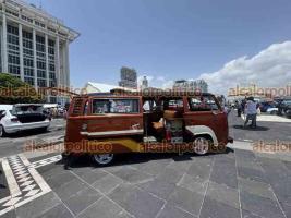 Veracruz, Ver., 19 de julio de 2026.- En la Macroplaza del Malecón de Veracruz se realiza la exhibición Royal Fest Veracruz en donde se muestran 250 autos de la lÃnea europea clásicos y modificados.