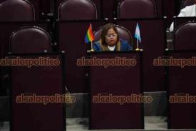 Xalapa, Ver., 24 de julio de 2026.- Diputados avalaron iniciativa enviada por la Gobernadora para permitir la inversión de recursos públicos en construcción, mantenimiento y equipamiento de planteles educativos en proceso de regularización patrimonial.