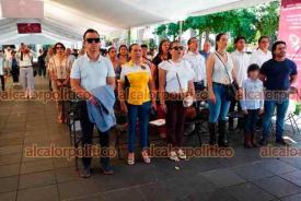 Xalapa, Ver., 1° de agosto de 2026.- En la explanada del Parque Juárez se instaló expoventa y el Foro/Asamblea Popular Estatal por la Soberanía “Una mano al Café Veracruzano”, a la que asistieron la diputada Victoria Gutiérrez y Elizabeth Morales. 
