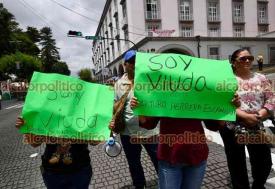 Xalapa, Ver., 7 de septiembre de 2026.- Exintegrantes de la extinta Policía Intermunicipal de Poza Rica bloquearon la calle Enríquez debido a que el Gobierno estatal no ha cumplido el acuerdo de pagos.