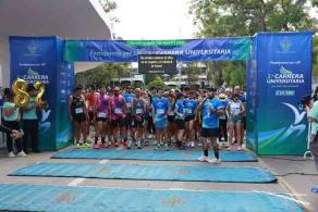 Xalapa, Ver., 13 de septiembre de 2026.- La 2ª carrera universitaria “¡La paz nos mueve!” reunió a estudiantes, docentes y personal administrativo, en una jornada de convivencia y ejercicio; autoridades de la UV premiaron a los participantes que obtuvieron los primeros lugares.