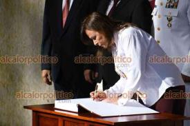 Xalapa, Ver., 16 de septiembre de 2026.- La gobernadora Rocío Nahle rindió guardia de honor ante el monumento a Miguel Hidalgo, la mañana de este miércoles.
