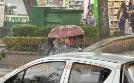 Xalapa, Ver., 18 de septiembre de 2026.- La tarde de este viernes cayó fuerte aguacero en la Capital.
