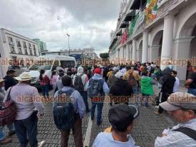 Xalapa, Ver., 21 de septiembre de 2026.- Habitantes de Jalacingo y Altotonga se manifestaron en Plaza Lerdo para exigir que se respete su derecho al agua. Posteriormente bloquearon la calle Enríquez. Tome sus previsiones.

