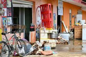 Xalapa, Ver., 29 de septiembre de 2026.- En la colonia Veracruz, vecinos y comerciantes fueron de los más afectados por las inundaciones, en varias casas y negocios perdieron absolutamente todo.
