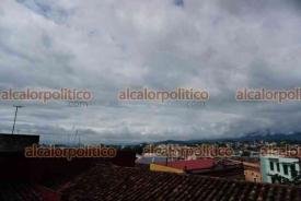 Xalapa, Ver., 7 de octubre de 2026.- La mañana de este miércoles así se observa el cielo de la Capital del Estado. Tome precauciones por potencial de lluvias a causa por efecto de tormenta tropical “Isaías”.
