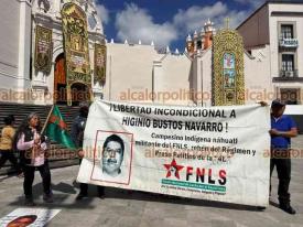 Xalapa, Ver., 29 octubre 2026.- Integrantes del FNLS se movilizaron ante el amparo que definirán dos magistradas y un magistrado penal en Boca del Río, por el caso Higinio Bustos, suma más de 5 años y medio preso, acusado de matar a un militar.
